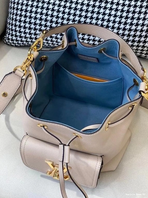Cheap VUITTON LOUIS LOCKME BUCKET 0806